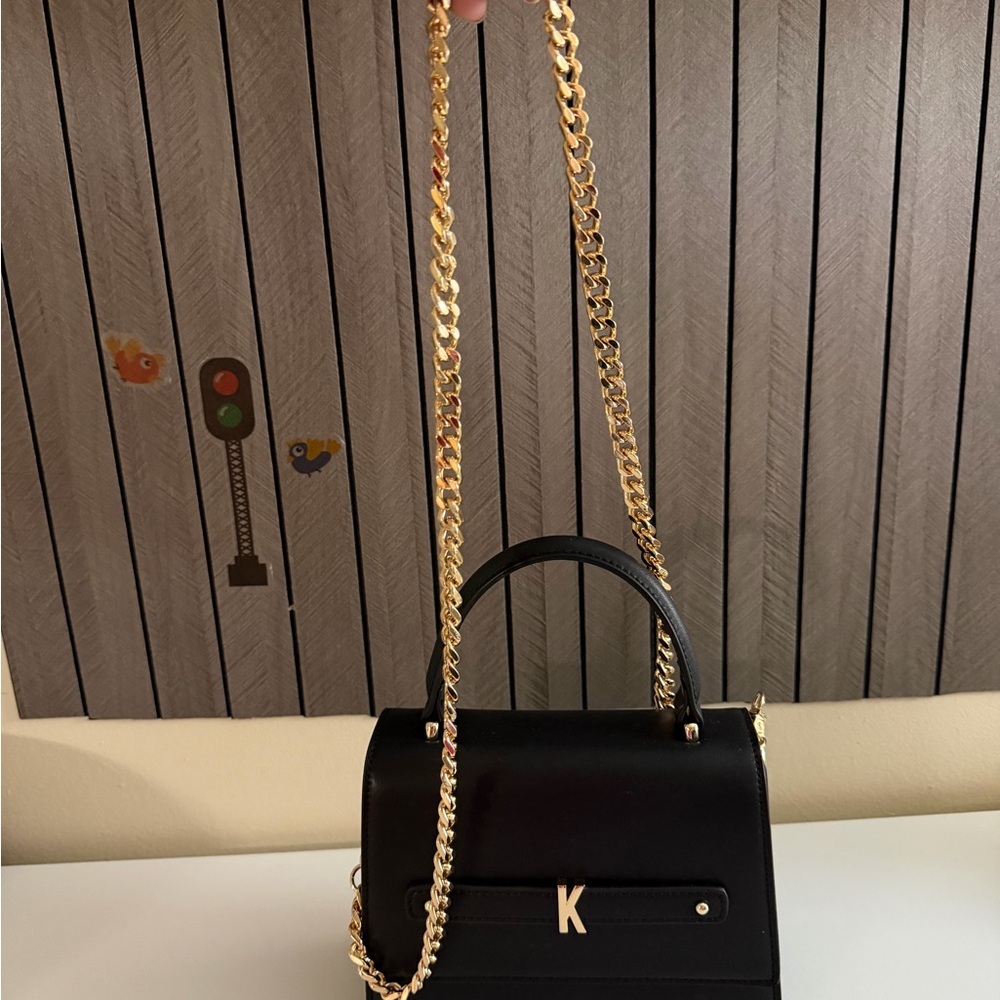 Black Handbag with Gold Accents - Picture 4 of 7